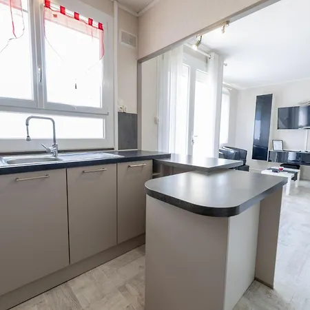 Proche Gare Avec Parking