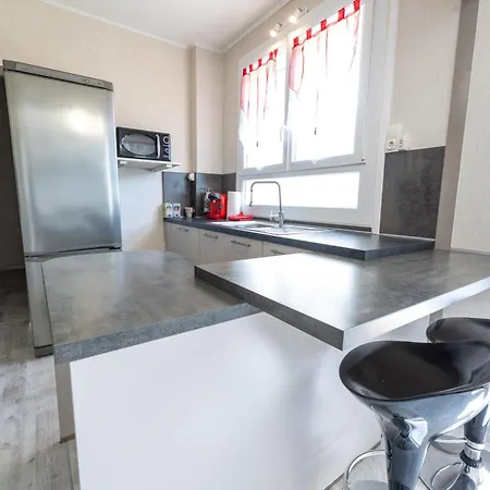 Proche Gare Avec Parking Appartement